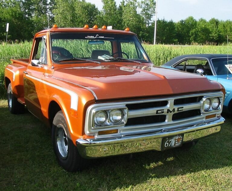 1972 K10 Side Step: Premium Running Boards for Classic Chevrolet Trucks
